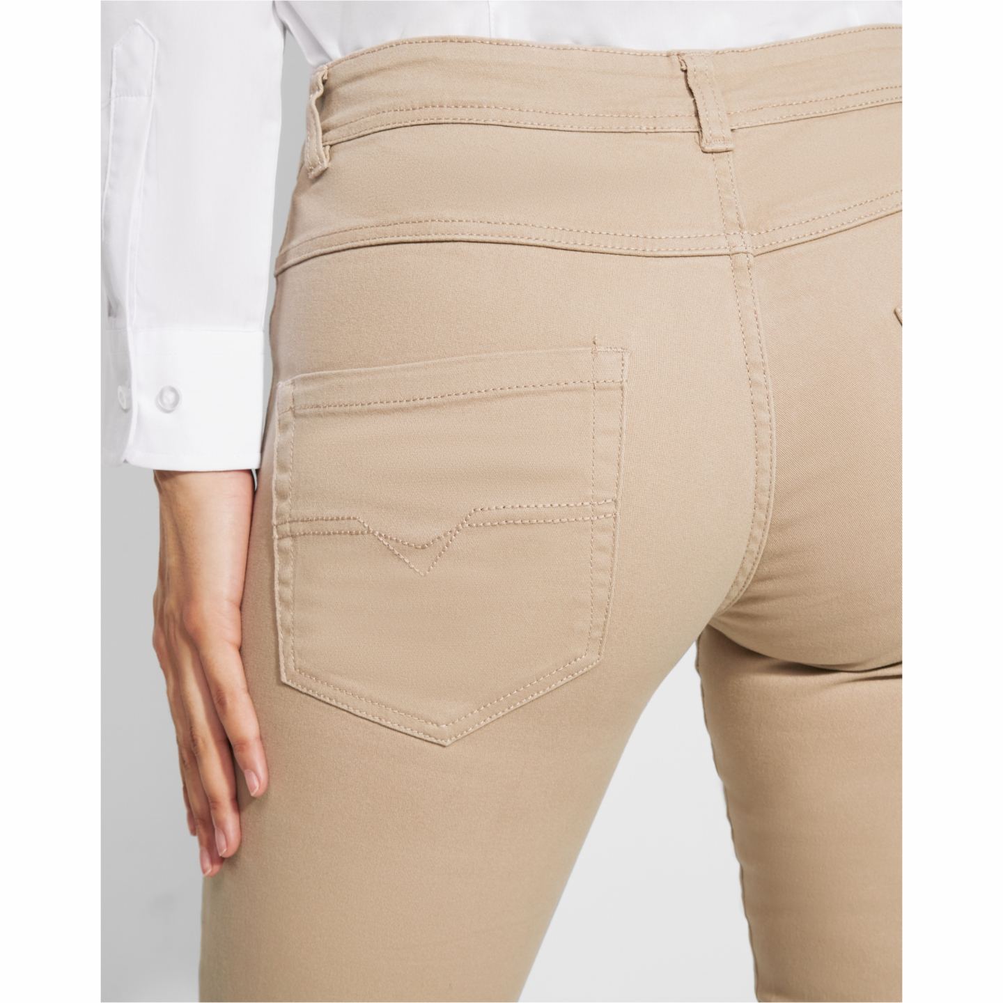 Pantalón Entallado de Mujer Roly Hilton 9107