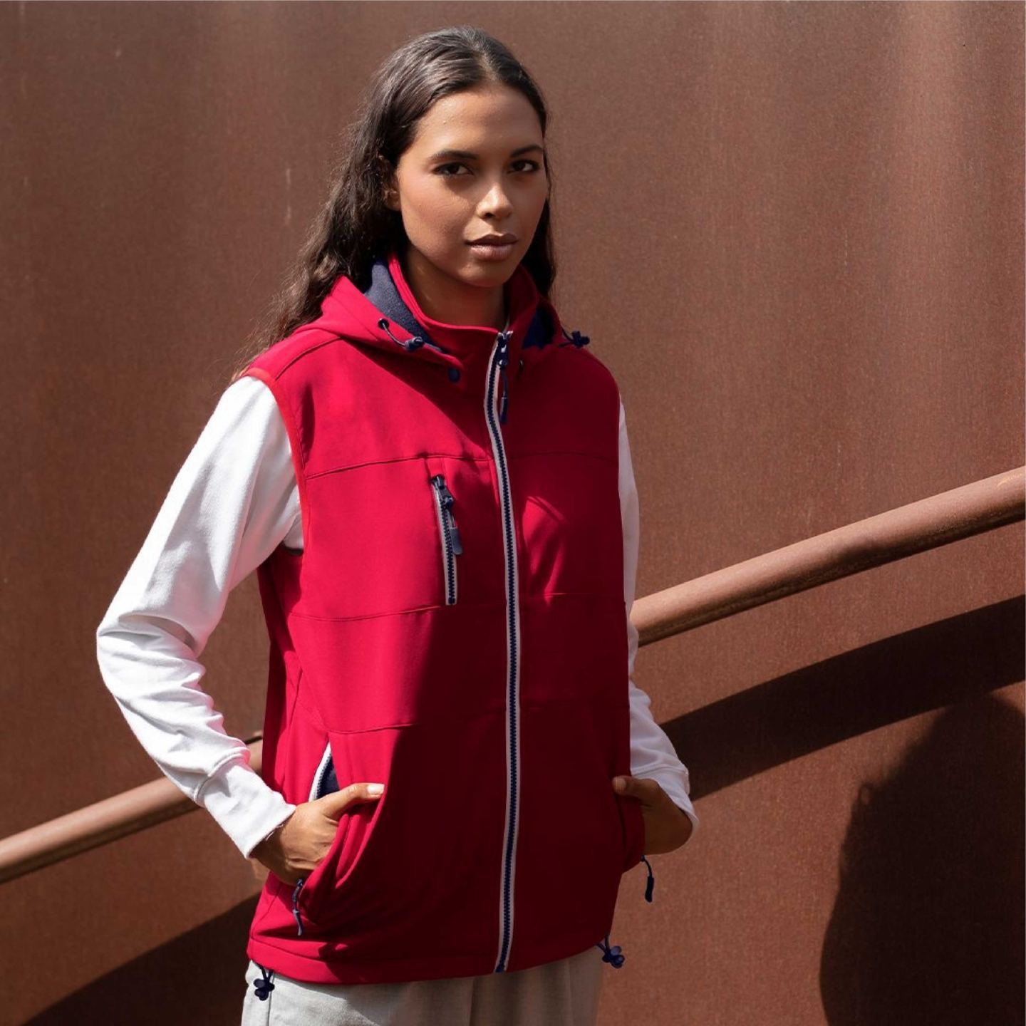 Chaleco SoftShell con Capucha Makito Seldon 20172